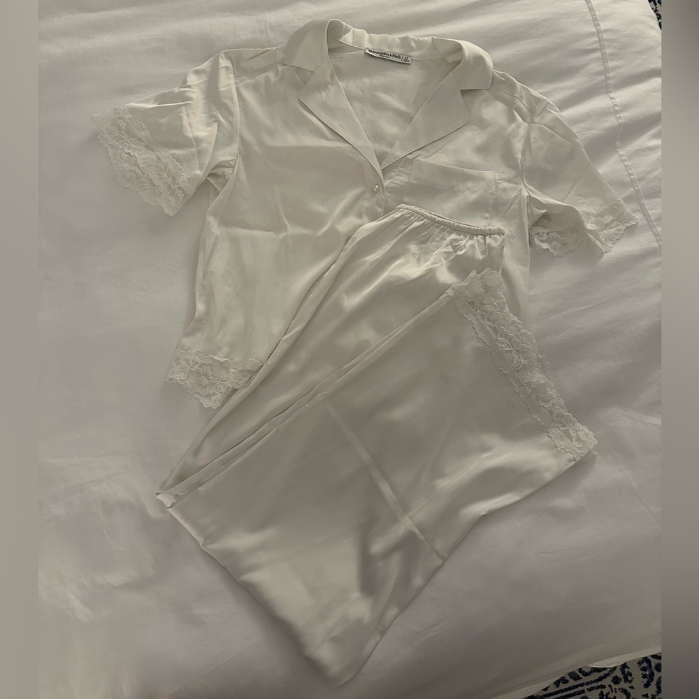 Abercrombie & Fitch White Satin and Lace Pajama Set